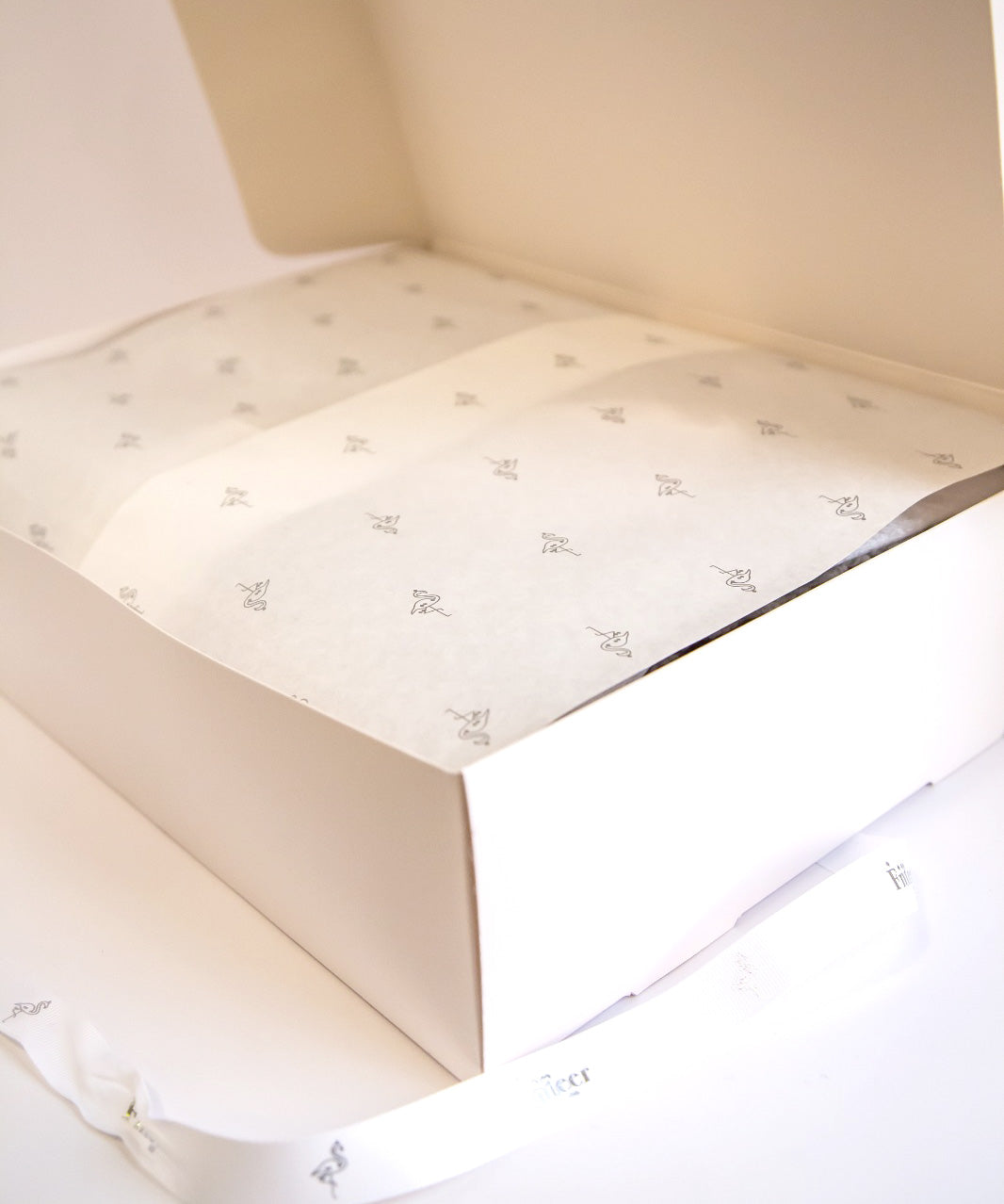 Ramadan Gift 2020 GREY  هدية رمضان ٢٠٢٠ رمادي
